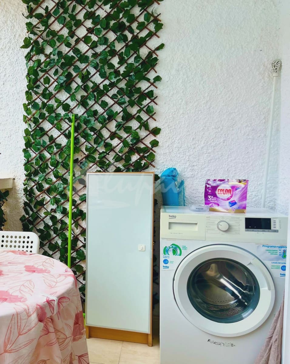 1 bedroom Apartment for sale in Playa de las Americas with pool - € 262,500 (Ref: 8692170)