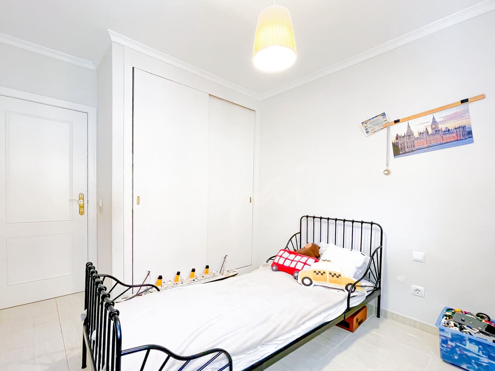 3 bedroom Apartment for sale in Parque de la Reina - € 269,000 (Ref: 8704308)