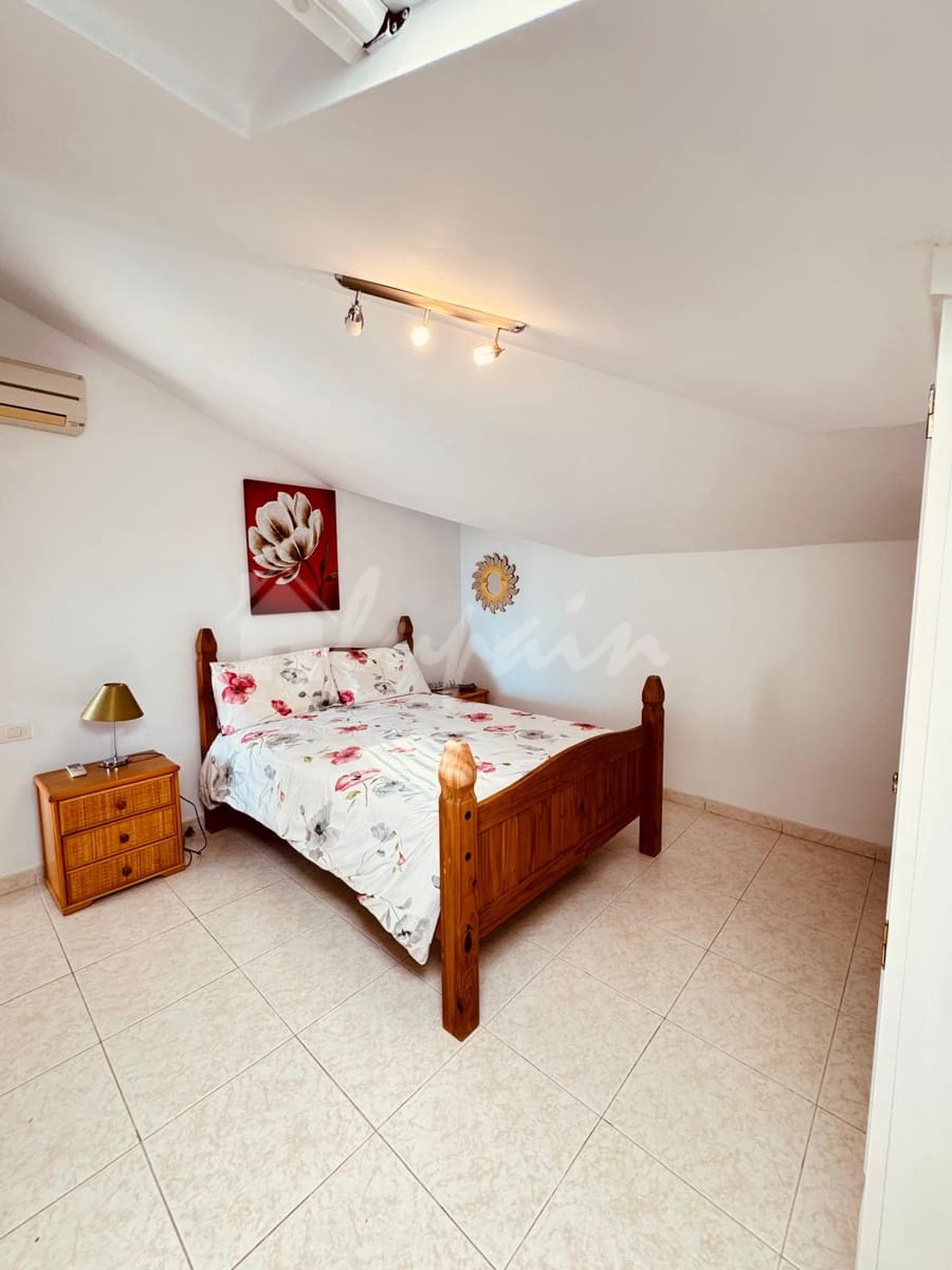 2 soveværelse Penthouse til salg i Los Cristianos med swimmingpool - € 549.000 (Ref: 8762633)