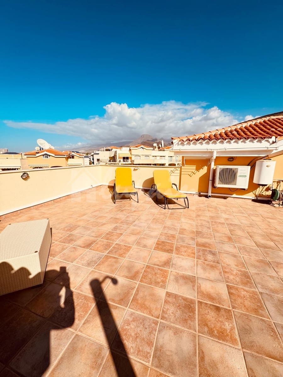 2 soveværelse Penthouse til salg i Los Cristianos med swimmingpool - € 549.000 (Ref: 8762633)