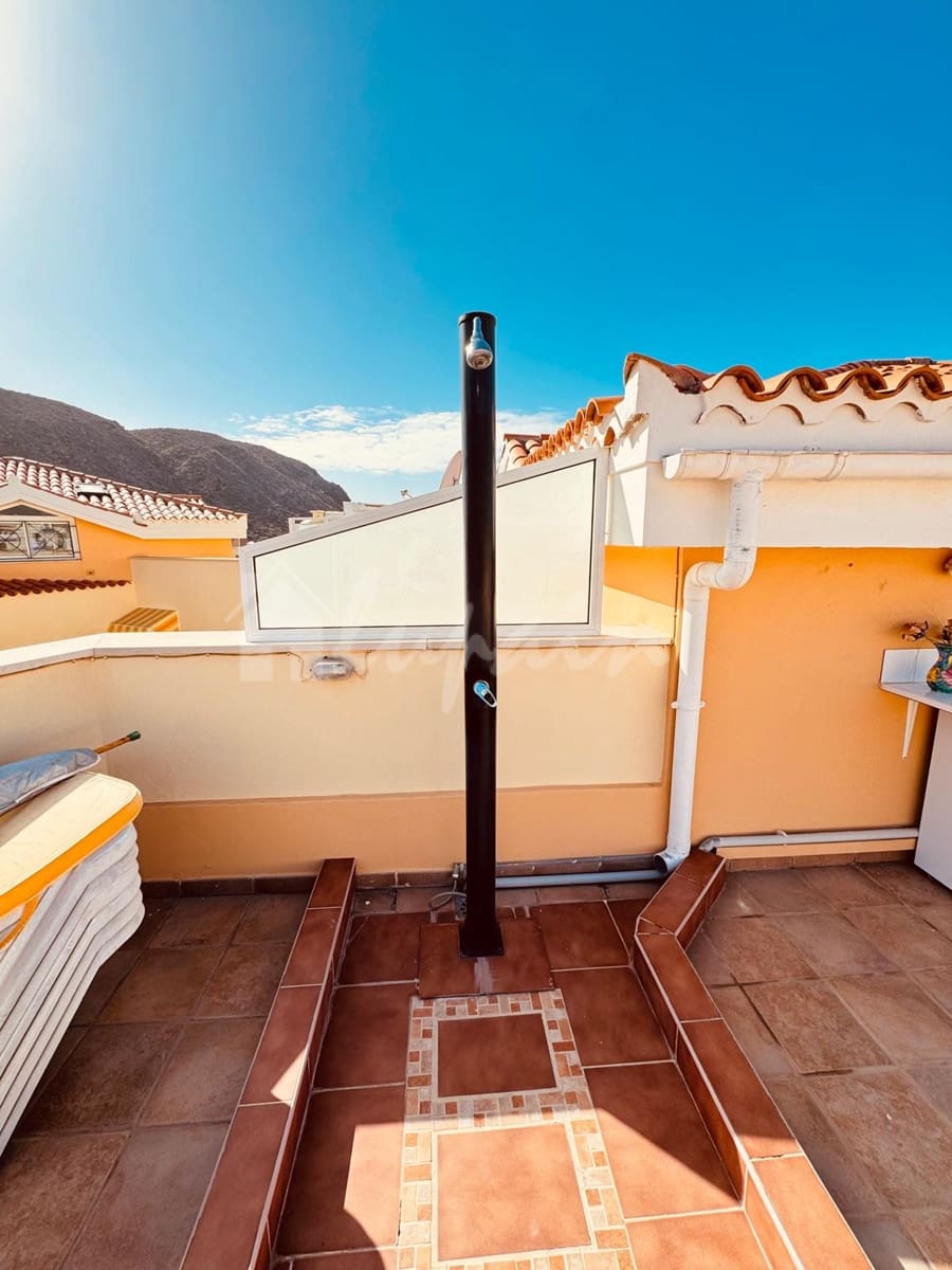2 soveværelse Penthouse til salg i Los Cristianos med swimmingpool - € 549.000 (Ref: 8762633)