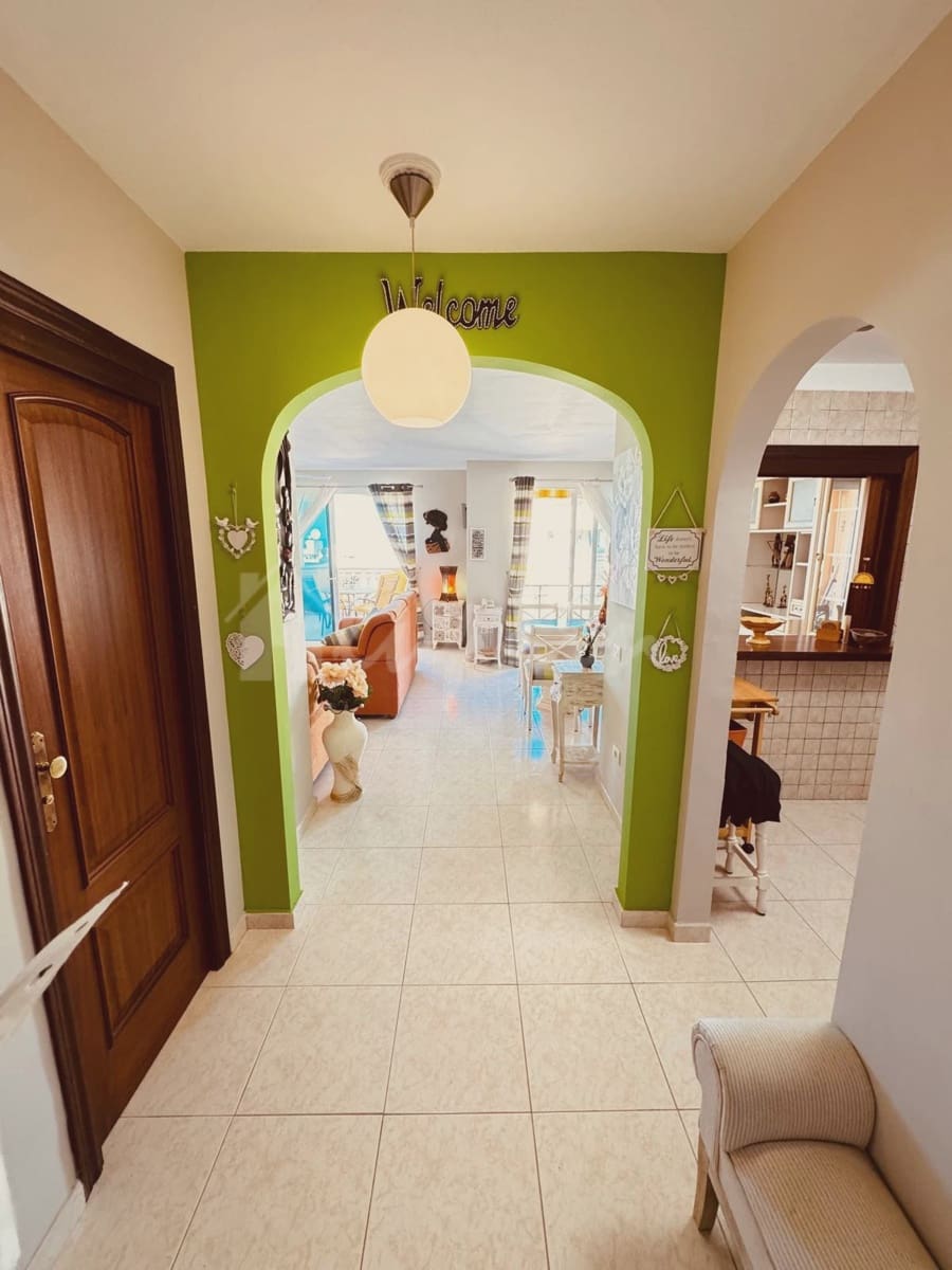 2 soveværelse Penthouse til salg i Los Cristianos med swimmingpool - € 549.000 (Ref: 8762633)