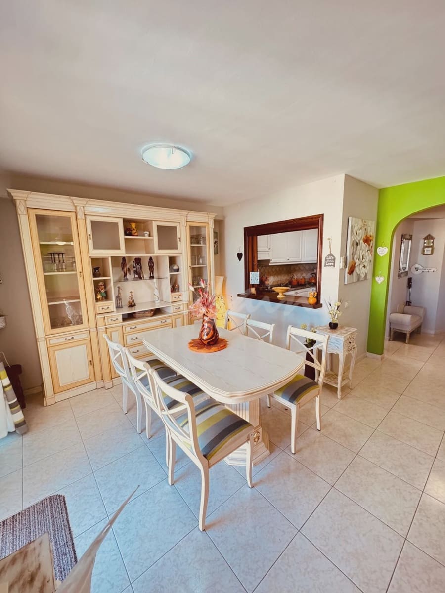 2 soveværelse Penthouse til salg i Los Cristianos med swimmingpool - € 549.000 (Ref: 8762633)