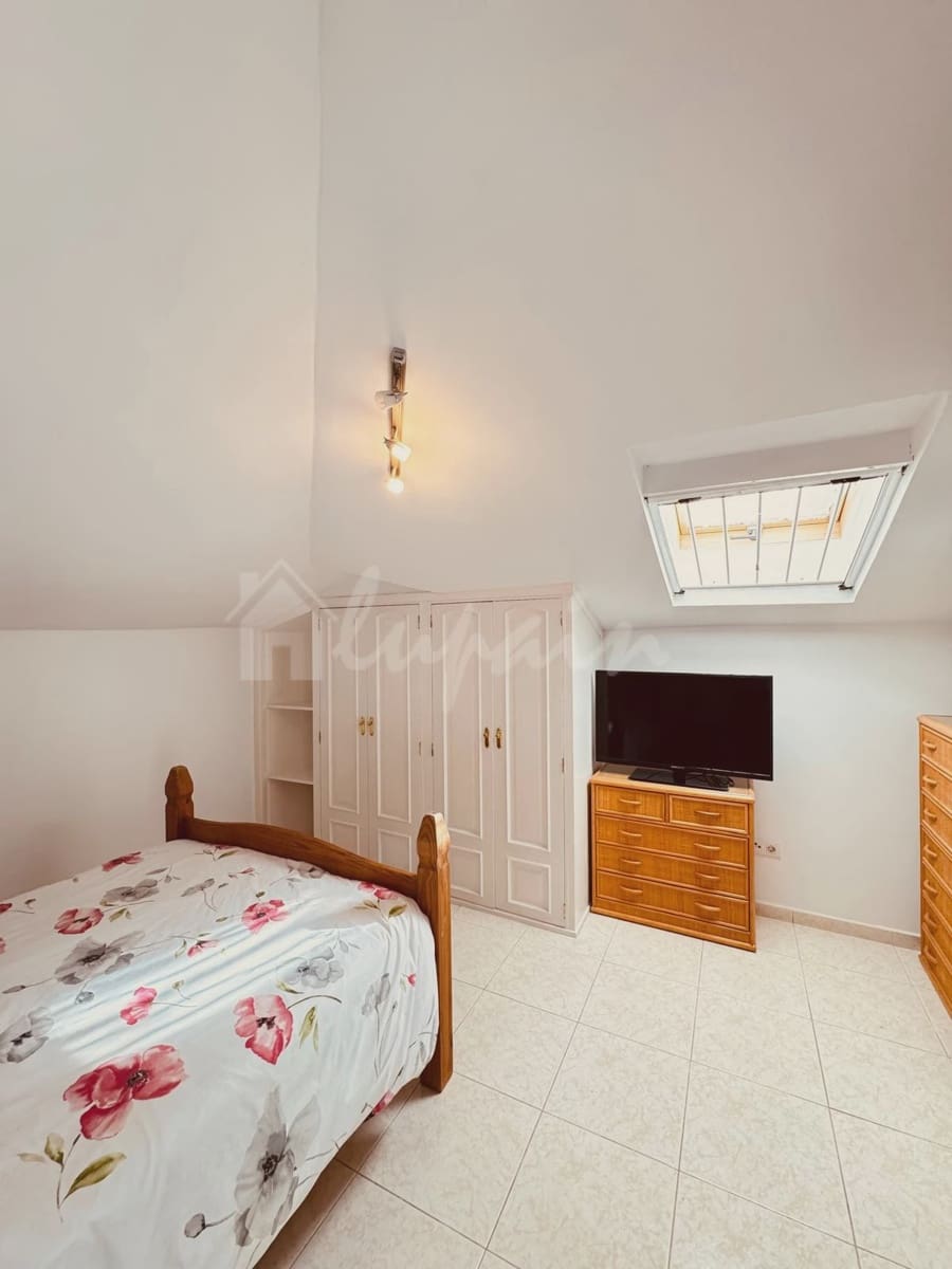 2 soveværelse Penthouse til salg i Los Cristianos med swimmingpool - € 549.000 (Ref: 8762633)