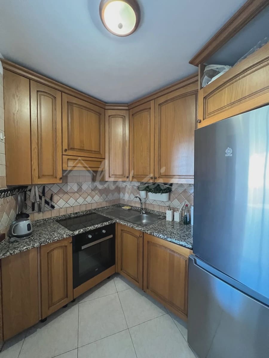 1 bedroom Apartment for sale in Los Cristianos with pool - € 320,000 (Ref: 8762634)