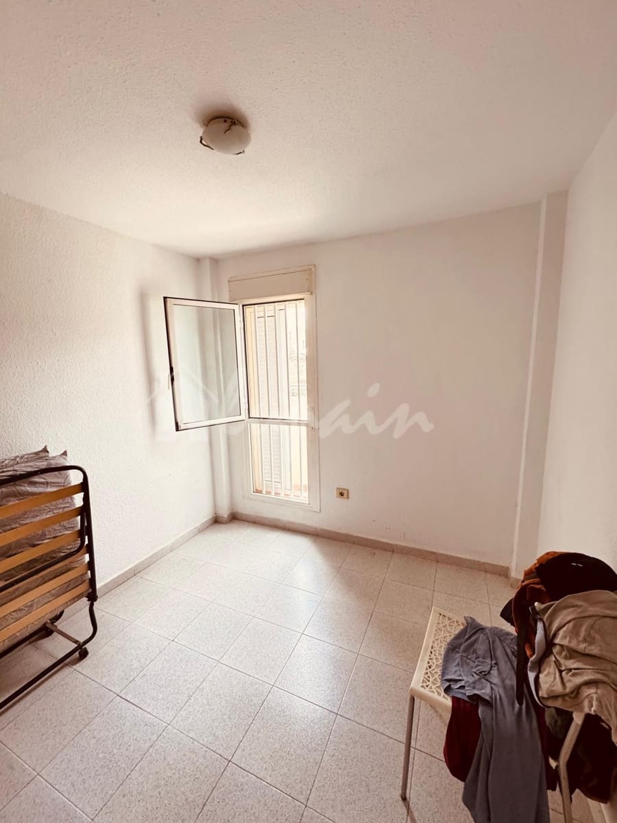 2 soveværelse Lejlighed til salg i Parque de la Reina med swimmingpool - € 210.000 (Ref: 8780767)