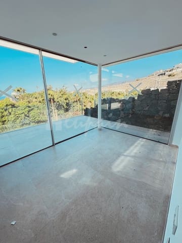 4 quarto Moradia para venda em San Eugenio, Adeje com piscina - 2 690 000 € (Ref: 8790376)