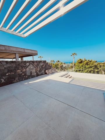 4 quarto Moradia para venda em San Eugenio, Adeje com piscina - 2 690 000 € (Ref: 8790376)