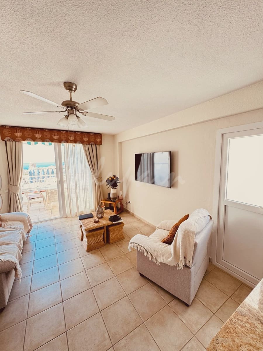 3 soveværelse Penthouse til salg i Los Cristianos med swimmingpool - € 349.900 (Ref: 8863334)