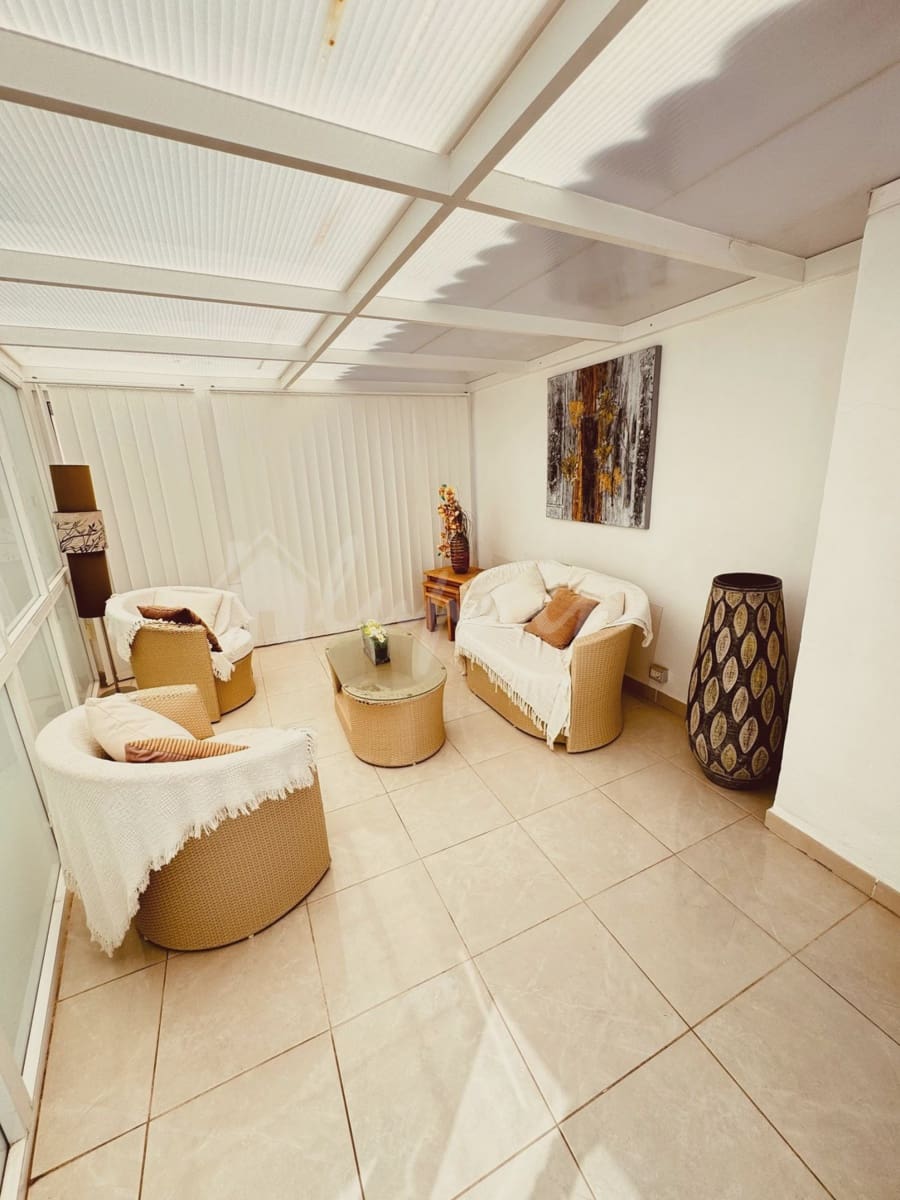 3 soveværelse Penthouse til salg i Los Cristianos med swimmingpool - € 349.900 (Ref: 8863334)