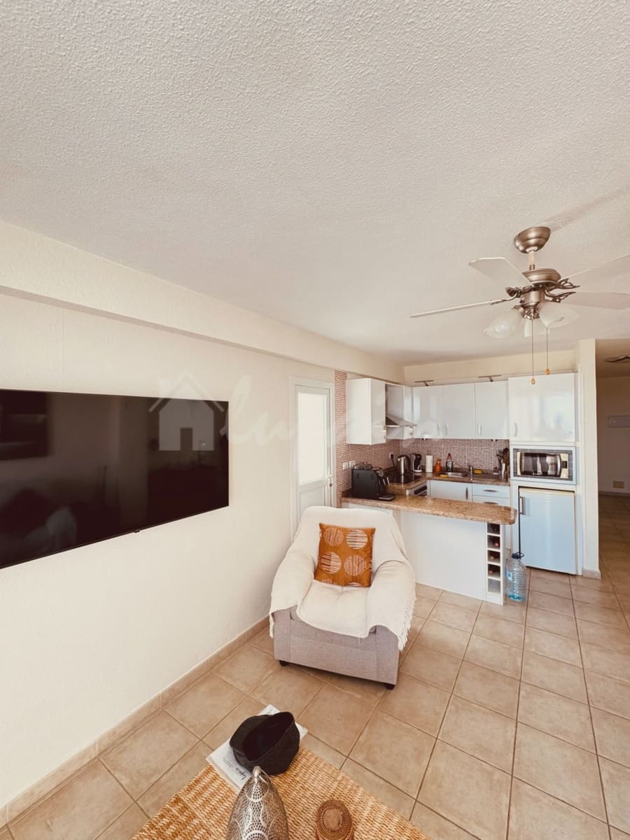 3 soveværelse Penthouse til salg i Los Cristianos med swimmingpool - € 349.900 (Ref: 8863334)