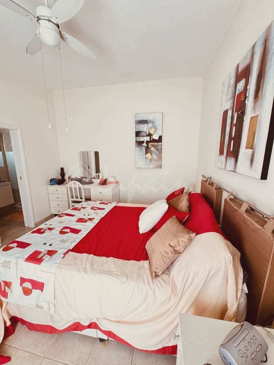 3 soveværelse Penthouse til salg i Los Cristianos med swimmingpool - € 349.900 (Ref: 8863334)