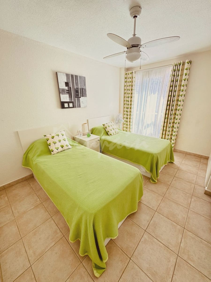 3 soveværelse Penthouse til salg i Los Cristianos med swimmingpool - € 349.900 (Ref: 8863334)