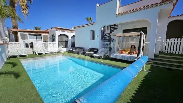 4 chambre Villa/Maison à vendre à Amarilla Golf avec piscine - 1 100 000 € (Ref: 8881014)