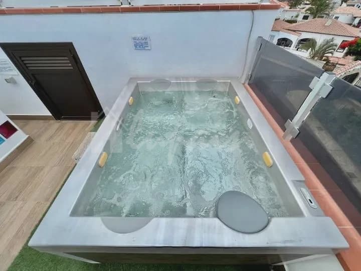 4 soveværelse Villa til salg i Amarilla Golf med swimmingpool - € 1.100.000 (Ref: 8881014)