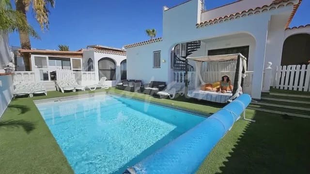 4 soveværelse Villa til salg i Amarilla Golf, San Miguel de Abona med swimmingpool - € 1.100.000 (Ref: 8881014)