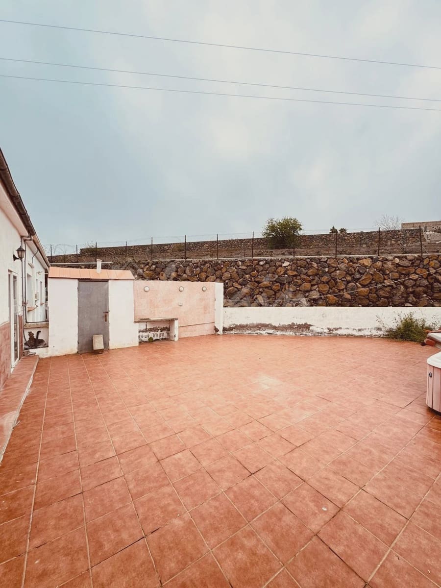 4 bedroom Finca/Country House for sale in Vilaflor - € 210,000 (Ref: 8894064)