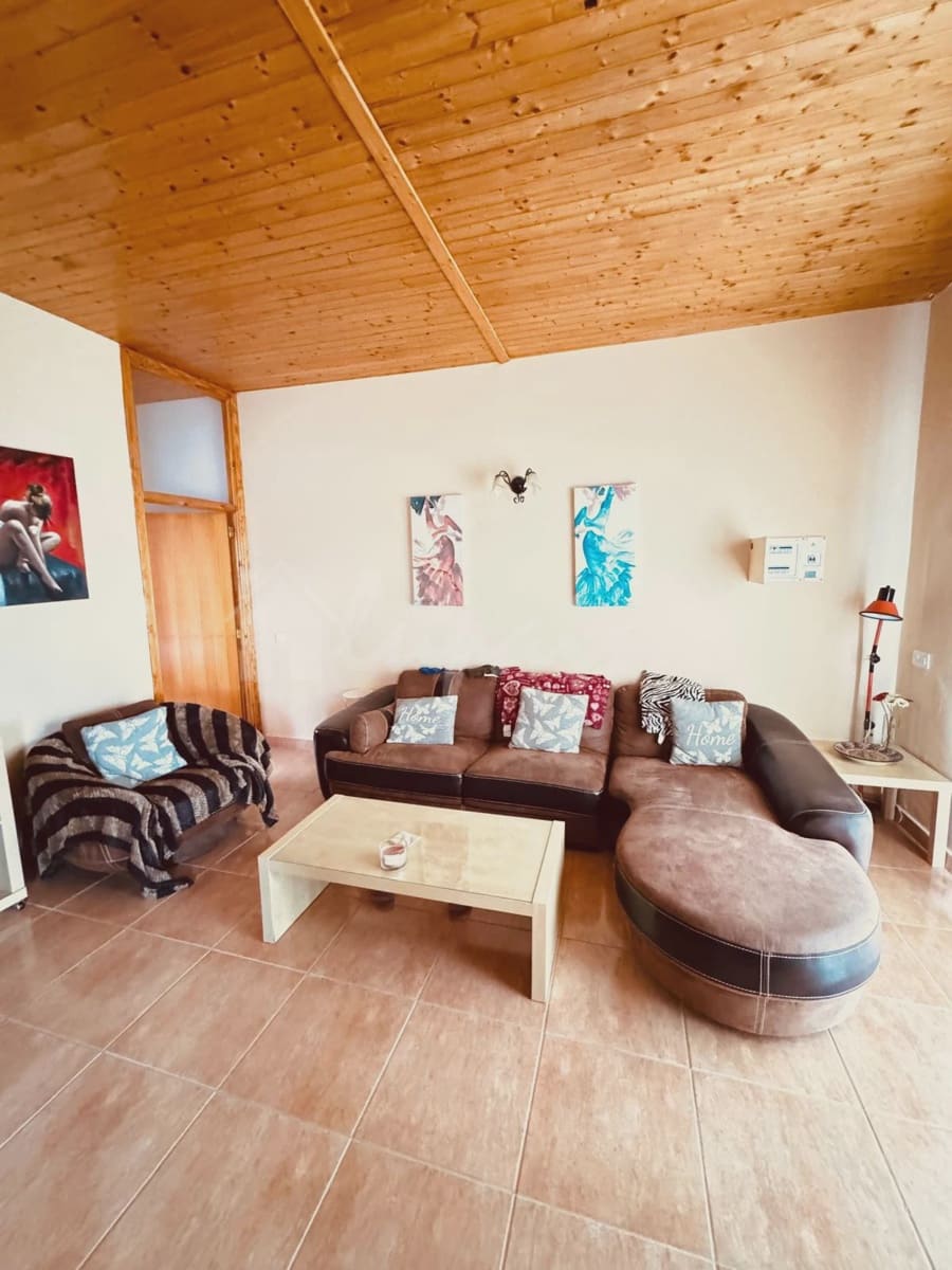 4 bedroom Finca/Country House for sale in Vilaflor - € 210,000 (Ref: 8894064)