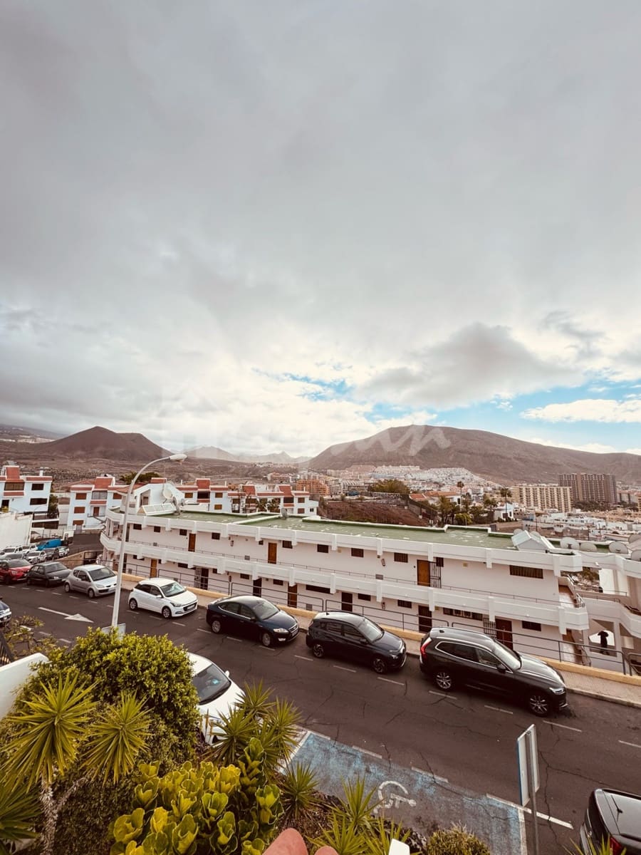 2 soverom Leilighet til salgs i Los Cristianos med svømmebasseng - € 385 000 (Ref: 8912329)