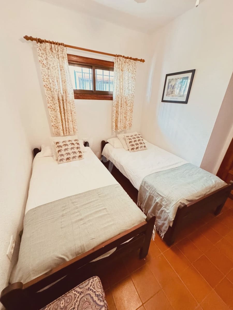 2 makuuhuone Huoneisto myytävänä paikassa Los Cristianos mukana uima-altaan - 385 000 € (Ref: 8912329)