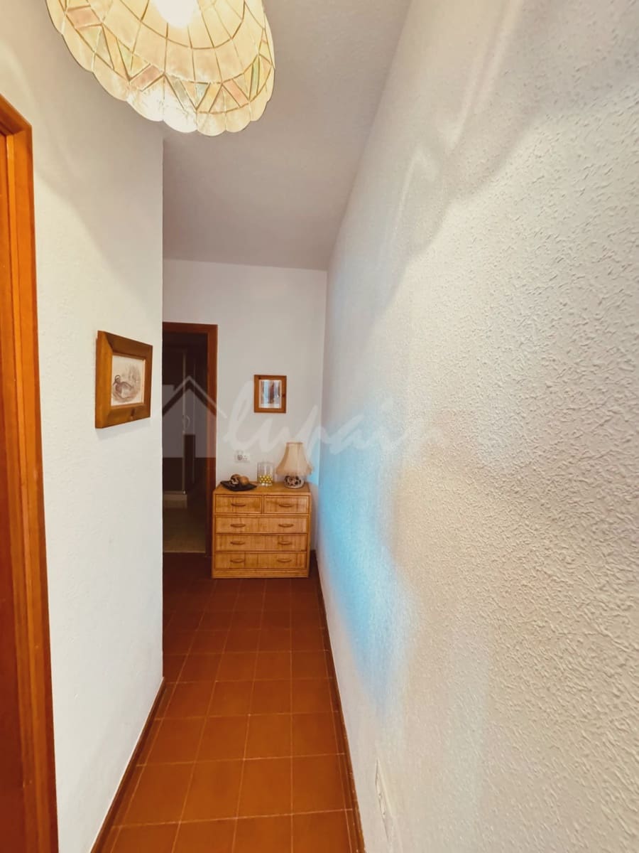 2 makuuhuone Huoneisto myytävänä paikassa Los Cristianos mukana uima-altaan - 385 000 € (Ref: 8912329)