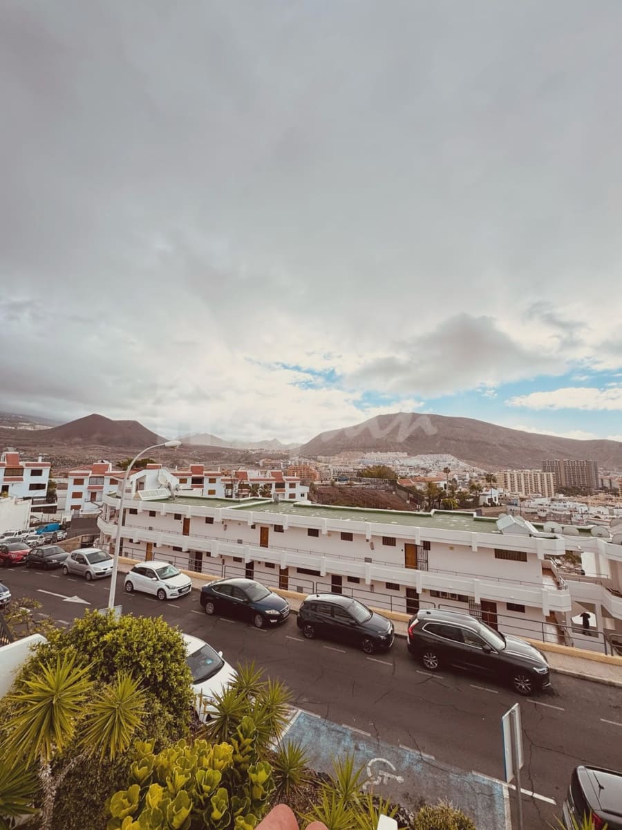 2 makuuhuone Huoneisto myytävänä paikassa Los Cristianos mukana uima-altaan - 385 000 € (Ref: 8912329)