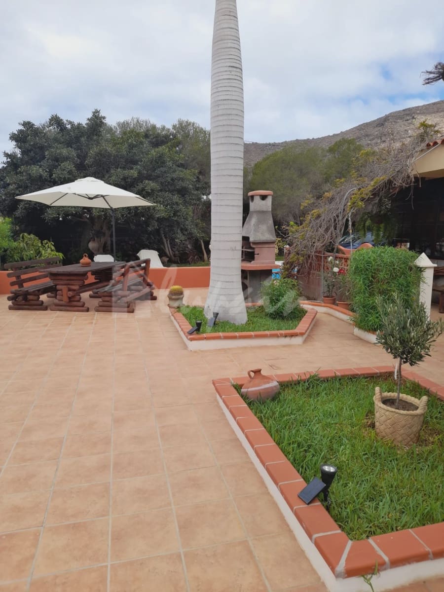 3 soveværelse Villa til salg i Los Gigantes med swimmingpool - € 1.600.000 (Ref: 8914335)