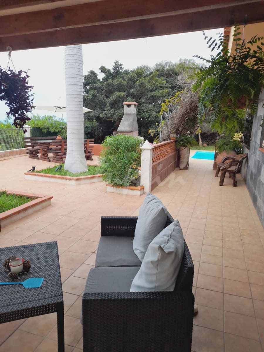 3 soveværelse Villa til salg i Los Gigantes med swimmingpool - € 1.600.000 (Ref: 8914335)