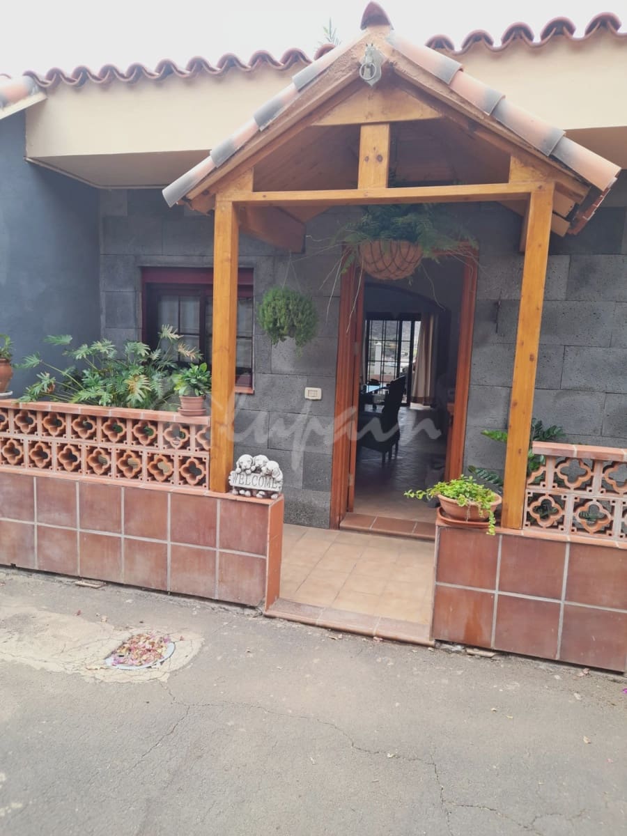 3 soveværelse Villa til salg i Los Gigantes med swimmingpool - € 1.600.000 (Ref: 8914335)