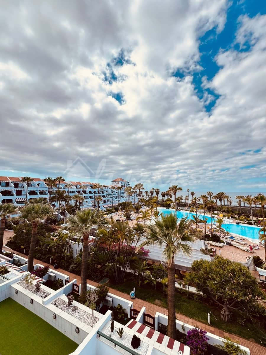 2 soverom Leilighet til salgs i Playa de las Americas med svømmebasseng - € 925 000 (Ref: 8942189)