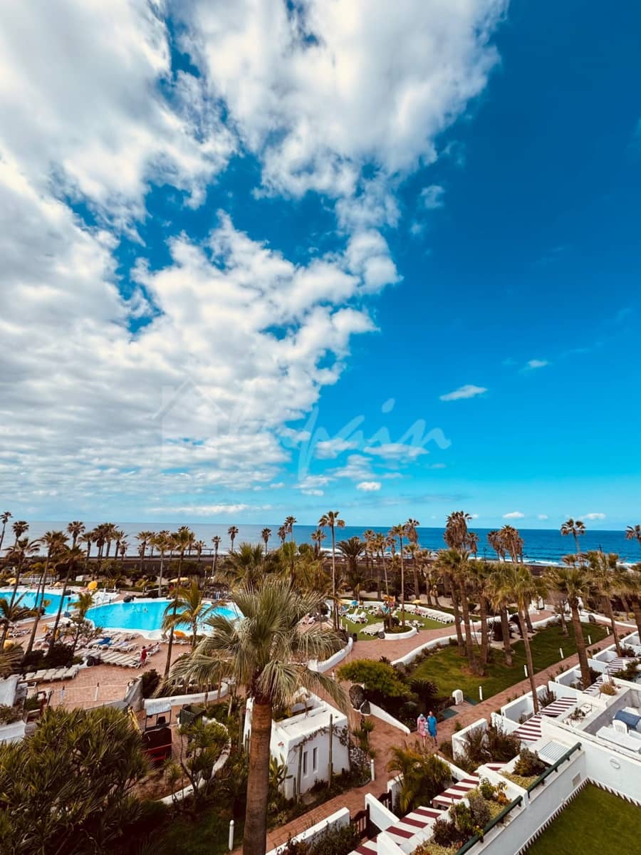 2 soverom Leilighet til salgs i Playa de las Americas med svømmebasseng - € 925 000 (Ref: 8942189)