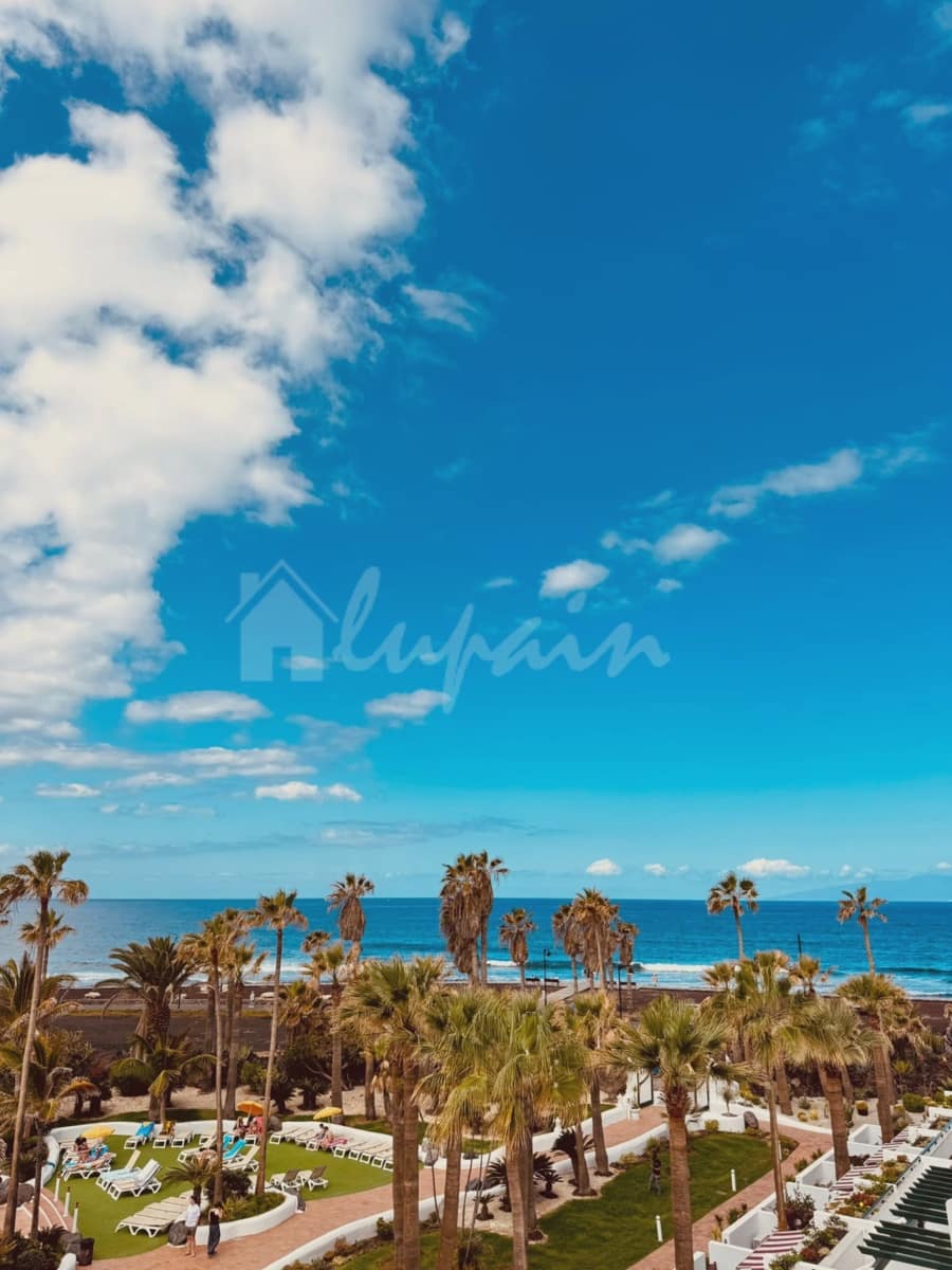 2 soveværelse Lejlighed til salg i Playa de las Americas med swimmingpool - € 925.000 (Ref: 8942189)