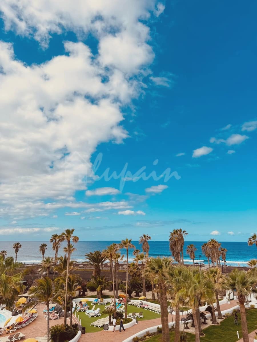 2 soveværelse Lejlighed til salg i Playa de las Americas med swimmingpool - € 925.000 (Ref: 8942189)