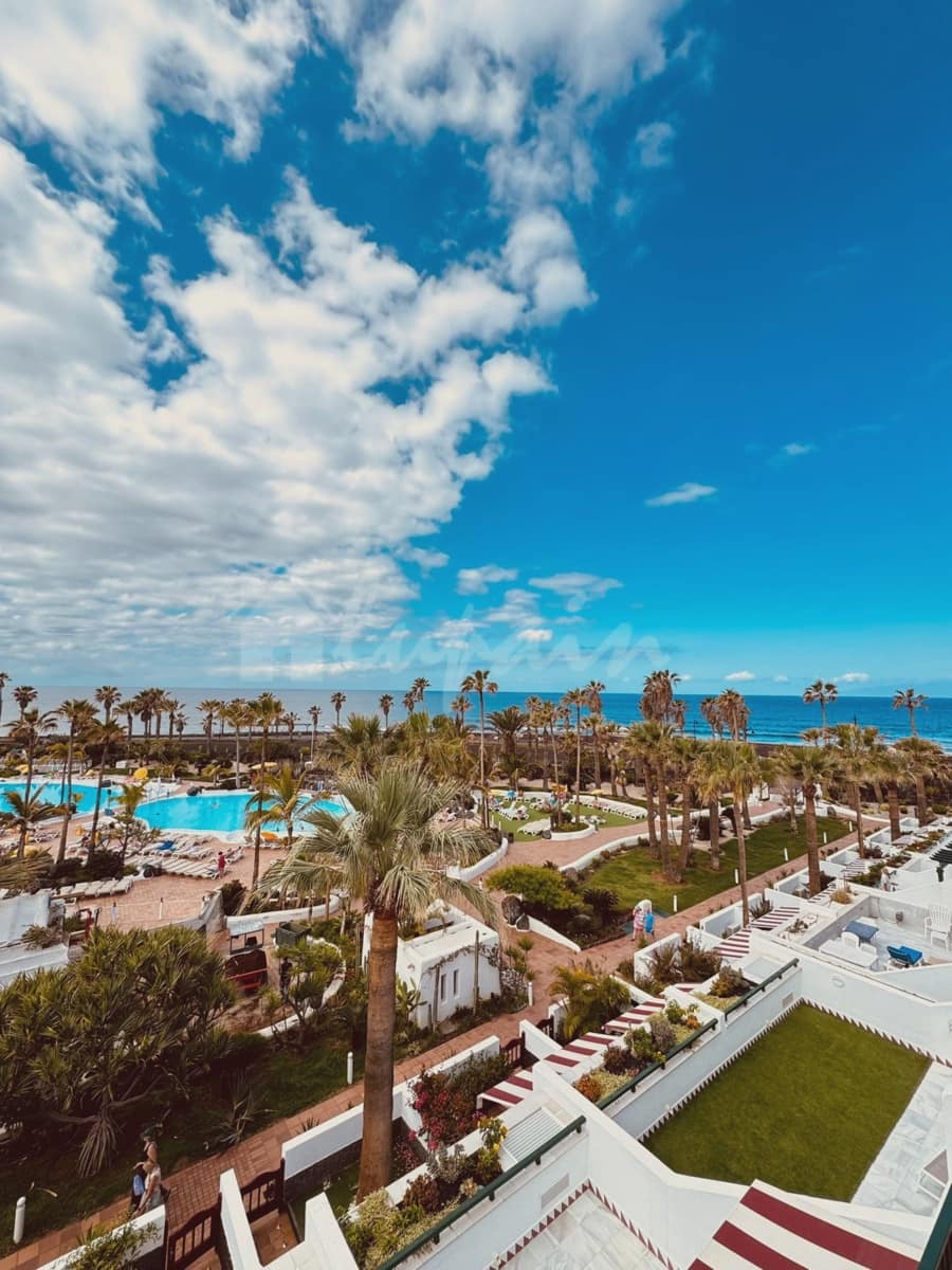 2 soveværelse Lejlighed til salg i Playa de las Americas med swimmingpool - € 925.000 (Ref: 8942189)