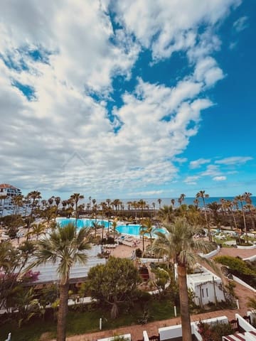 2 soverom Leilighet til salgs i Playa de las Americas, Arona med svømmebasseng - € 925 000 (Ref: 8942189)