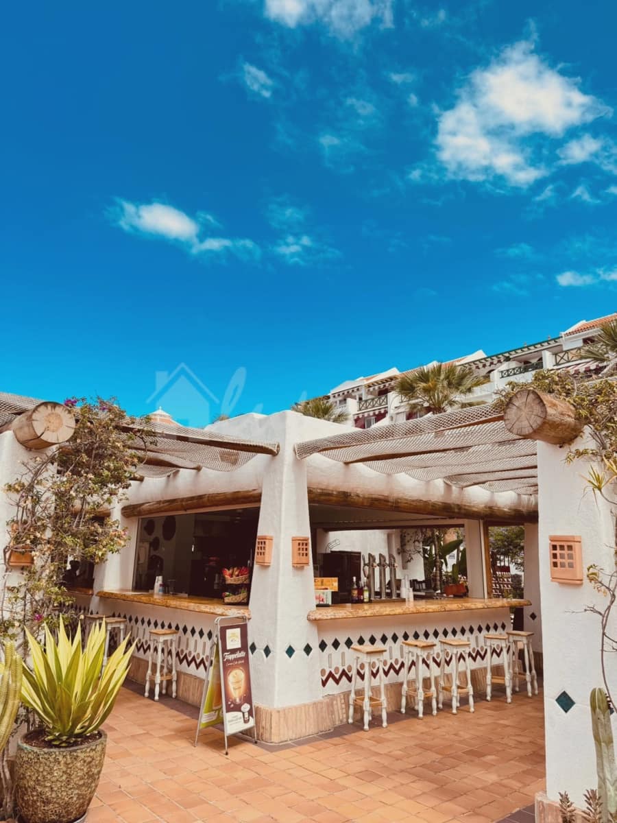 2 soveværelse Lejlighed til salg i Playa de las Americas med swimmingpool - € 925.000 (Ref: 8942189)