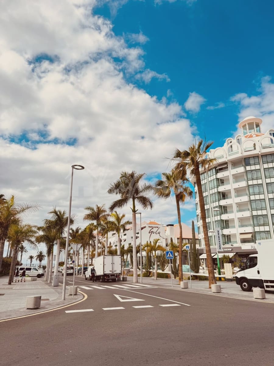 2 soveværelse Lejlighed til salg i Playa de las Americas med swimmingpool - € 925.000 (Ref: 8942189)