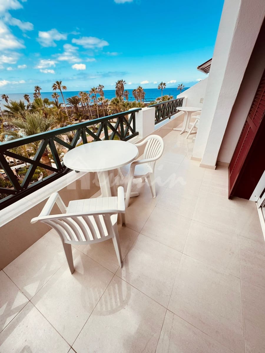 2 soverom Leilighet til salgs i Playa de las Americas med svømmebasseng - € 925 000 (Ref: 8942189)