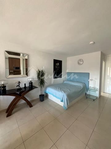 Studio til salg i Los Cristianos, Arona med swimmingpool - € 205.000 (Ref: 8983457)