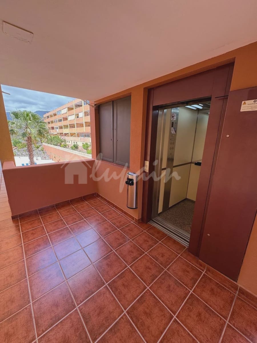 2 soverom Penthouse til salgs i Roque del Conde med svømmebasseng - € 321 620 (Ref: 8987721)