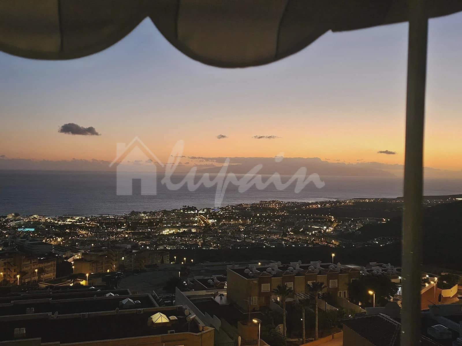 2 soverom Penthouse til salgs i Roque del Conde med svømmebasseng - € 321 620 (Ref: 8987721)