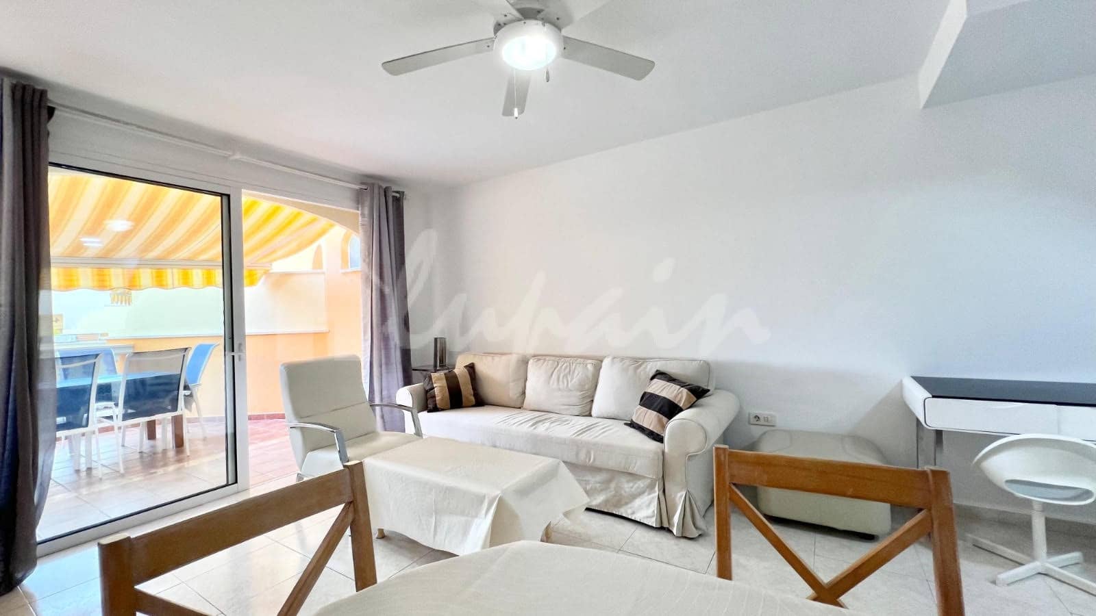 2 soveværelse Lejlighed til salg i Los Cristianos med swimmingpool - € 440.000 (Ref: 9002443)