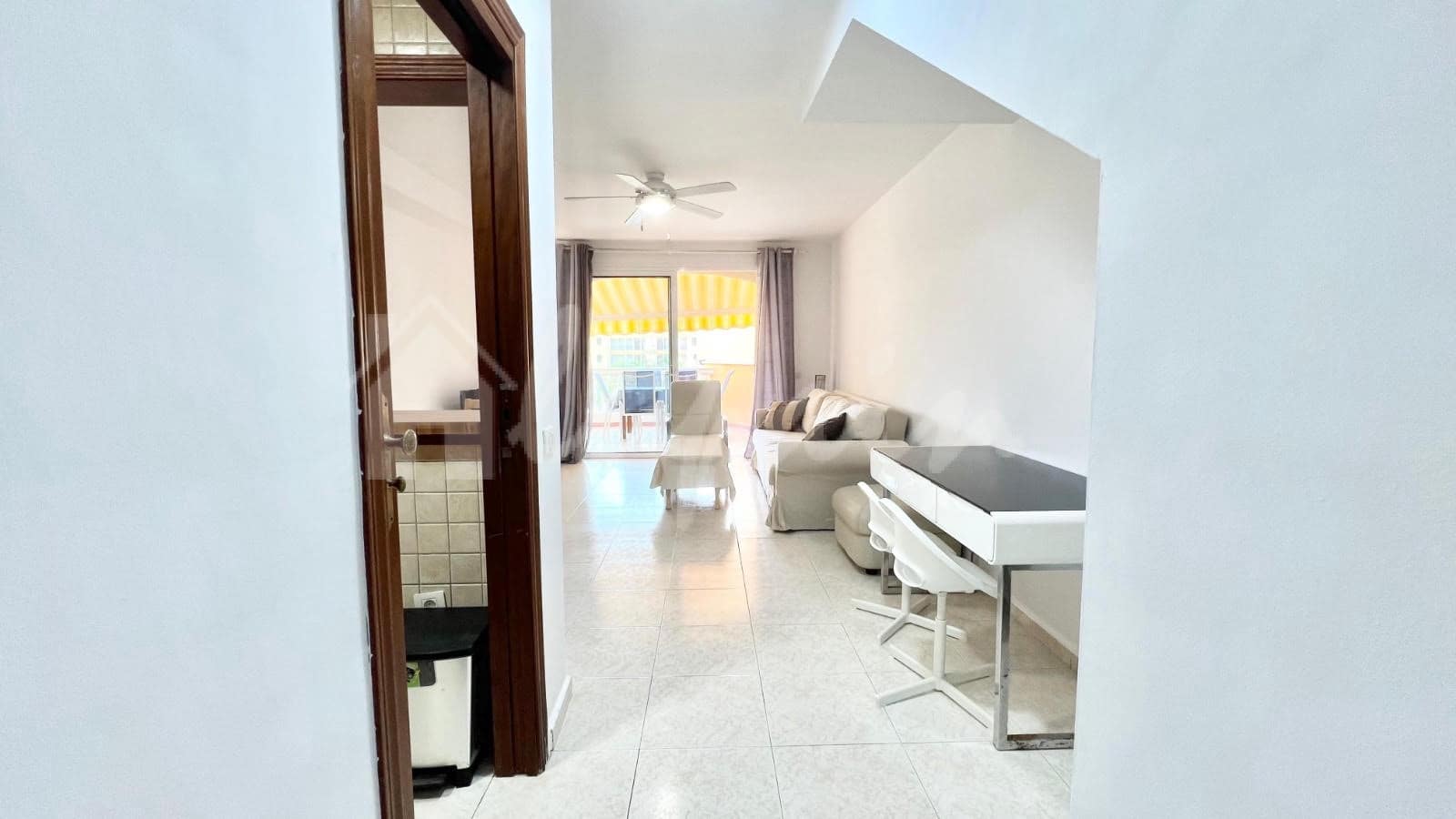 2 soveværelse Lejlighed til salg i Los Cristianos med swimmingpool - € 440.000 (Ref: 9002443)