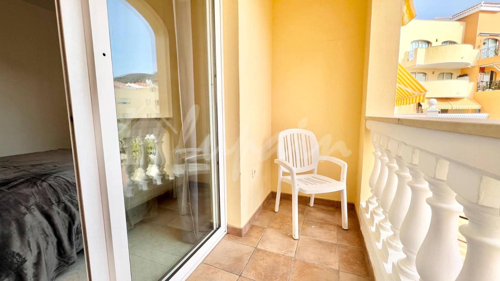 2 soveværelse Lejlighed til salg i Los Cristianos med swimmingpool - € 440.000 (Ref: 9002443)