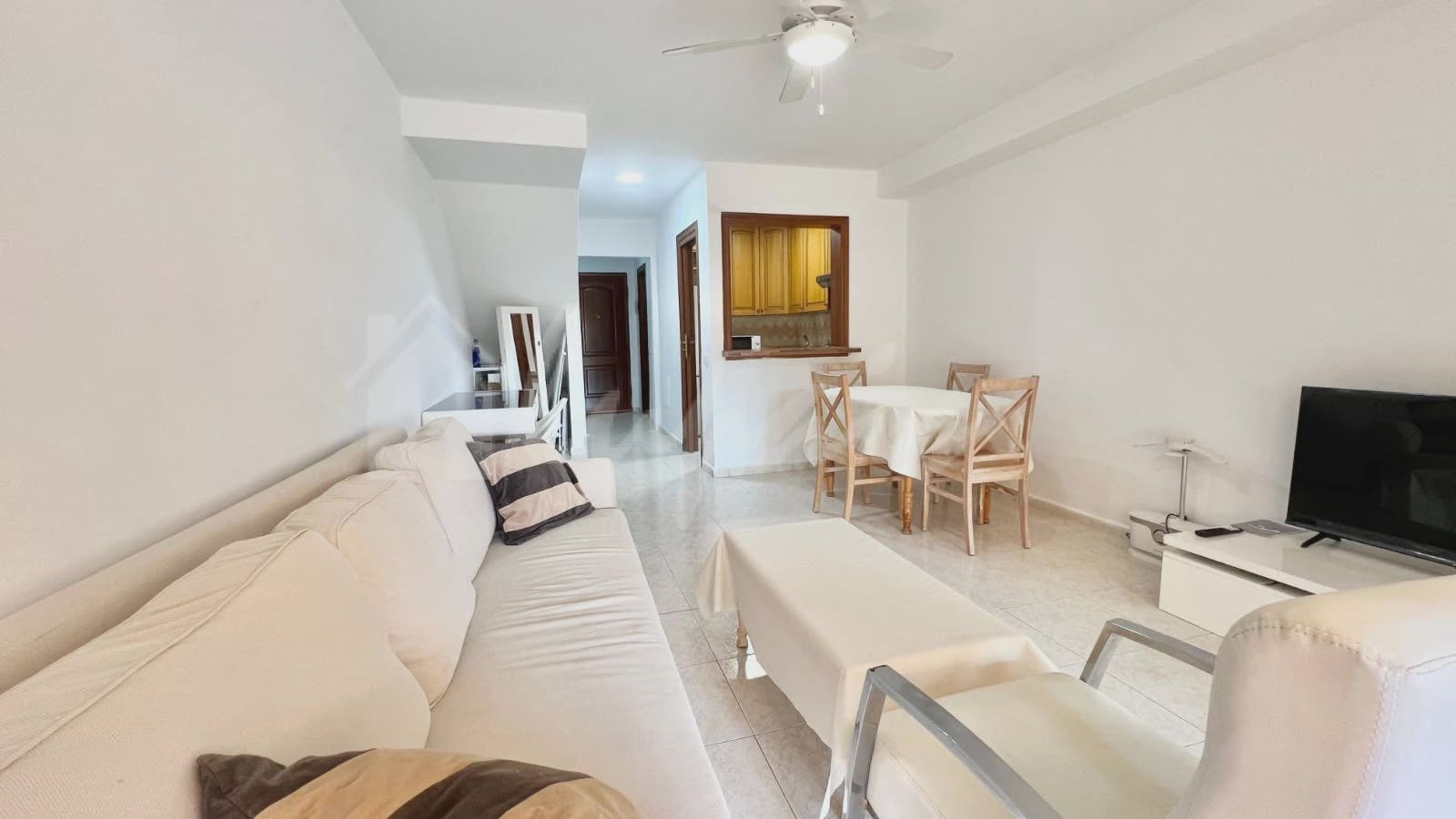 2 quarto Apartamento para venda em Los Cristianos com piscina - 440 000 € (Ref: 9002443)