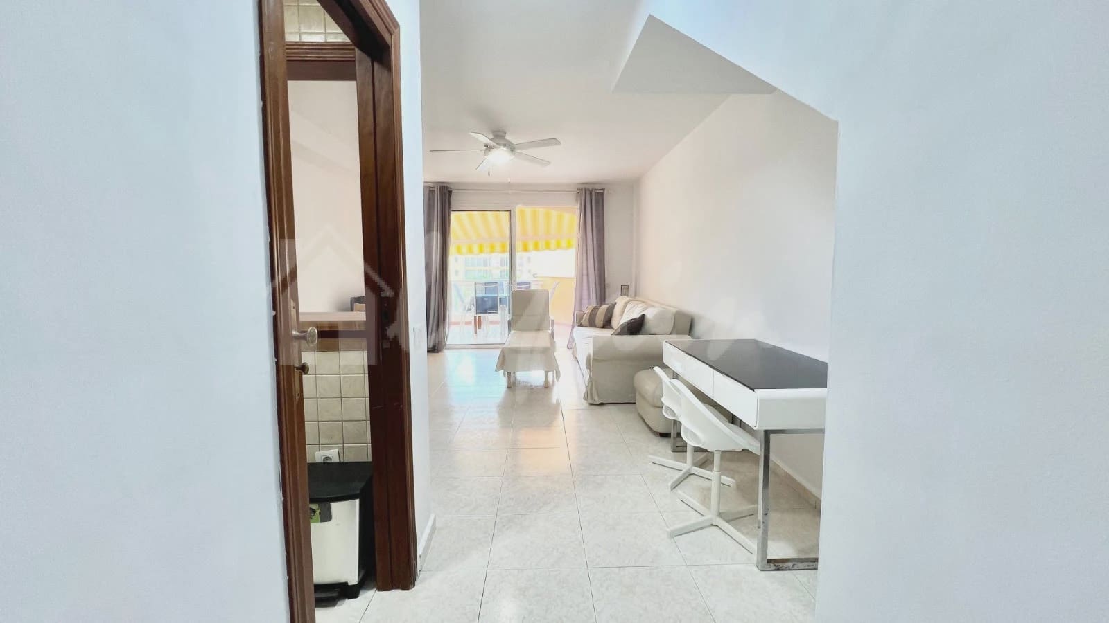 2 quarto Apartamento para venda em Los Cristianos com piscina - 440 000 € (Ref: 9002443)