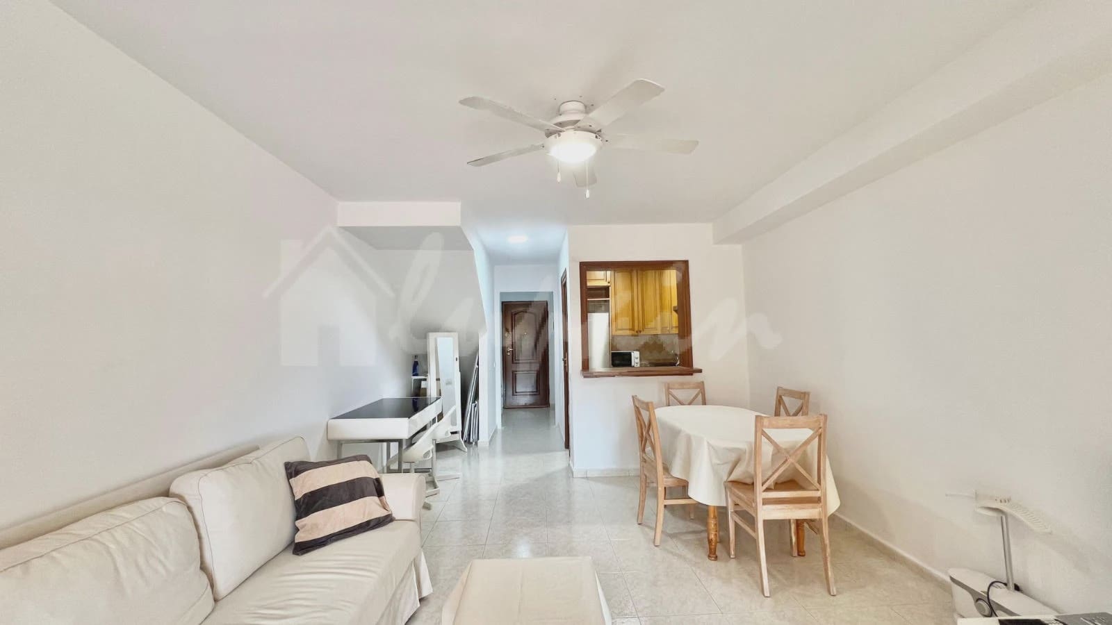 2 quarto Apartamento para venda em Los Cristianos com piscina - 440 000 € (Ref: 9002443)