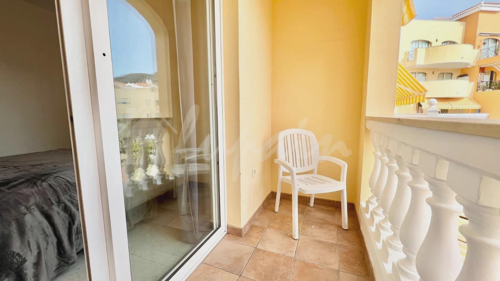 2 quarto Apartamento para venda em Los Cristianos com piscina - 440 000 € (Ref: 9002443)