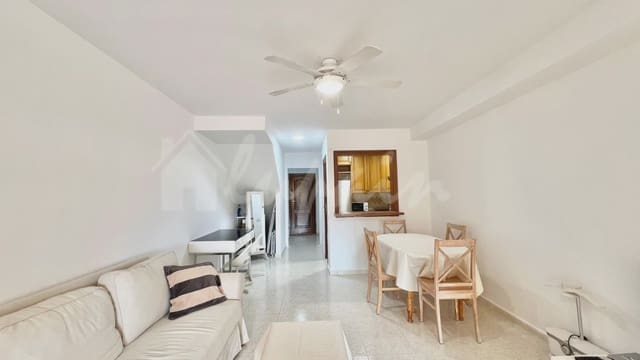 2 sovrum Lägenhet till salu i Los Cristianos, Arona med pool - 440 000 € (Ref: 9002443)