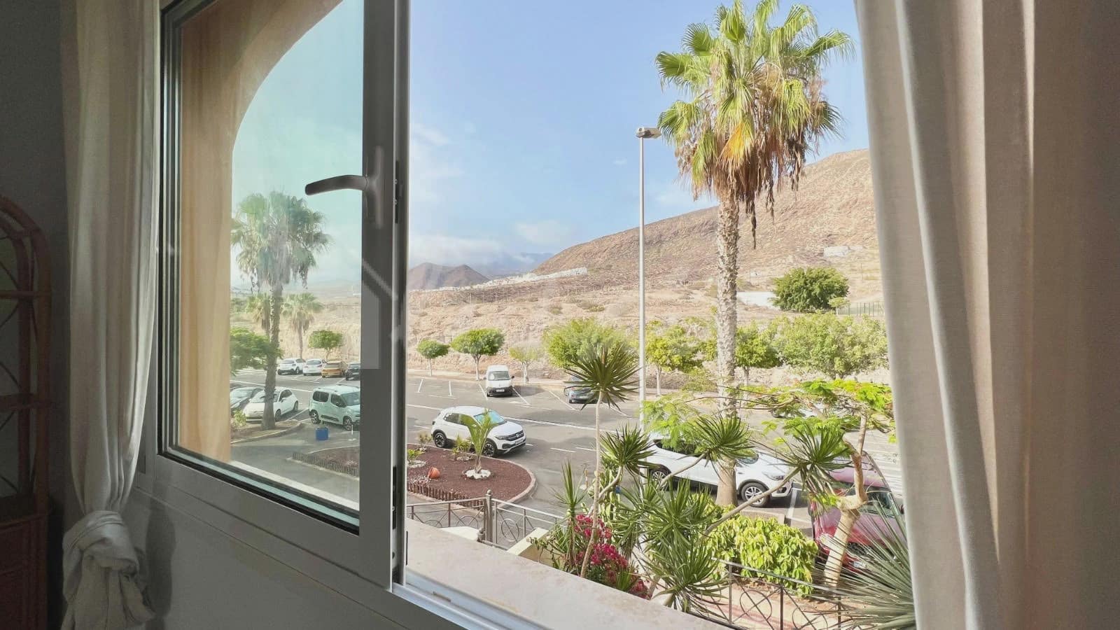 2 quarto Apartamento para venda em Los Cristianos com piscina - 440 000 € (Ref: 9002443)